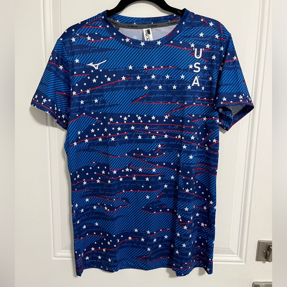 NWT - Mizuno Women’s USA Running T Shirt - Size L